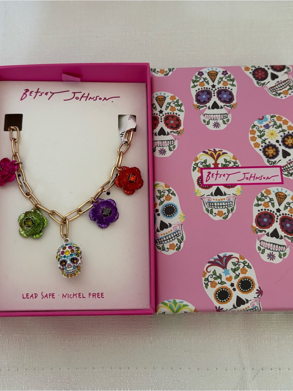 NWT Betsey Johnson Gold Chain Necklace w/ Multicolor Flower Charms & Crystal Sku - Picture 3 of 4